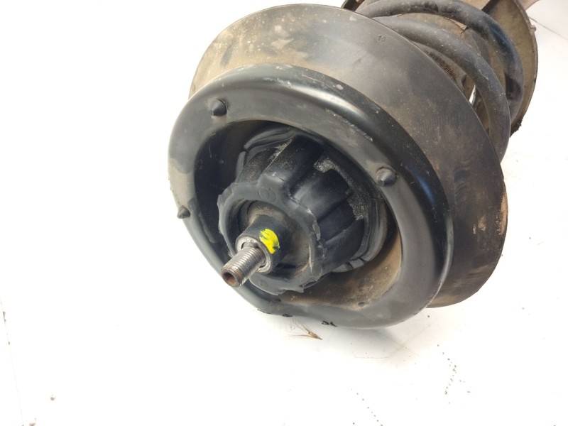 Recambio de amortiguador delantero derecho para mercedes clase c (w203) berlina 200 cdi (203.004) referencia OEM IAM A2033202630