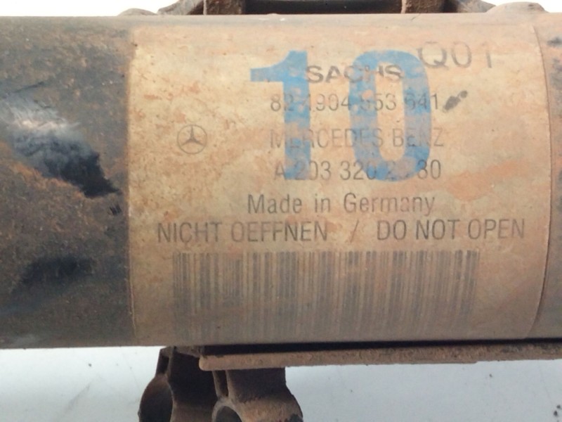 Recambio de amortiguador delantero derecho para mercedes clase c (w203) berlina 200 cdi (203.004) referencia OEM IAM A2033202630