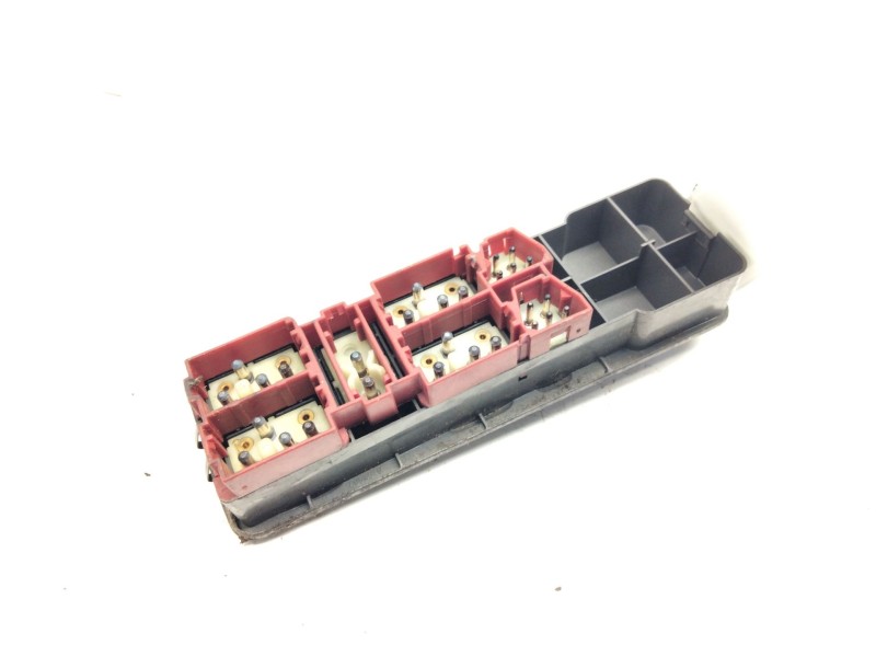 Recambio de mando elevalunas trasero para volvo s40 berlina 1.8 cat referencia OEM IAM 30815235  