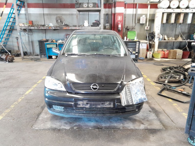 opel astra g berlina del año 2001