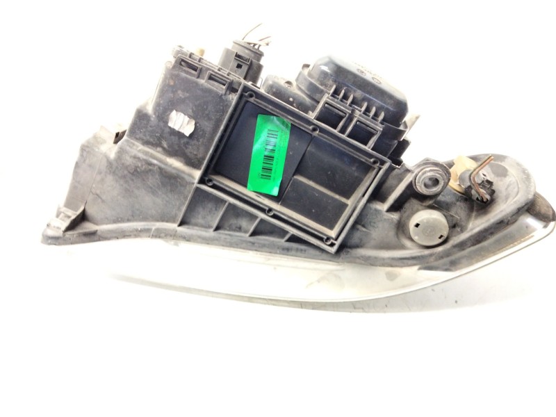 Recambio de faro derecho para audi a4 berlina (b5) 1.8 20v turbo referencia OEM IAM 8D0941004AD  