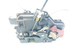 Recambio de cerradura puerta trasera derecha para audi a4 avant (8e) 2.5 tdi (120kw) referencia OEM IAM    2