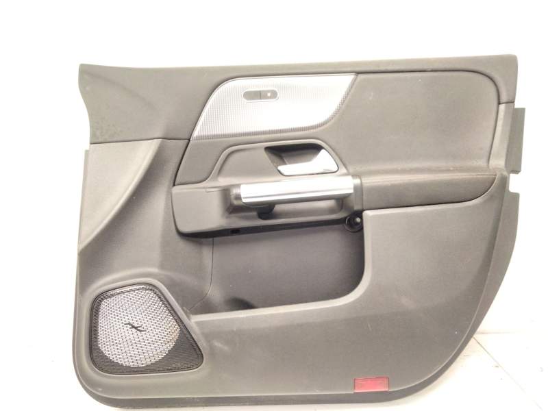 Recambio de guarnecido puerta delantera derecha para mercedes-benz gla (h247) gla 200 (247.787) referencia OEM IAM A2477204201  
