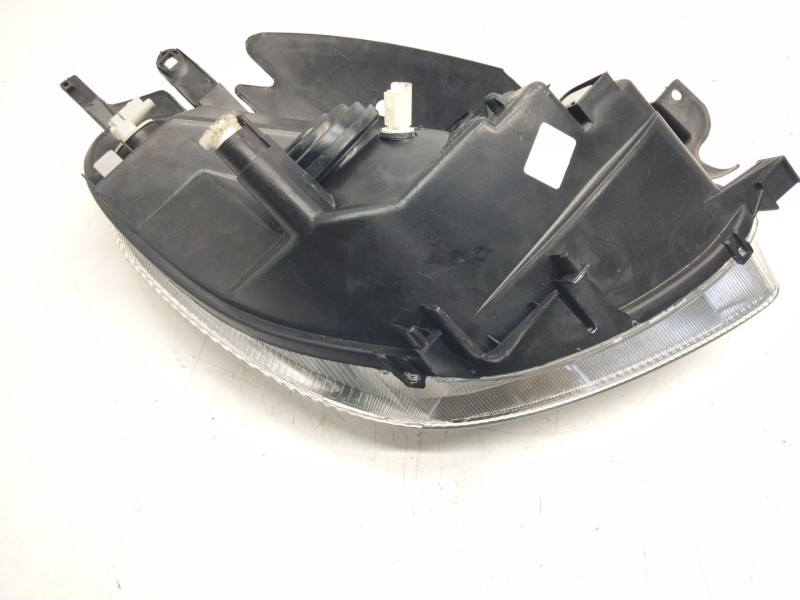 Recambio de faro izquierdo para citroen xsara picasso 1.6 hdi cat (9hy / dv6ted4) referencia OEM IAM 89300195 6204.WO 