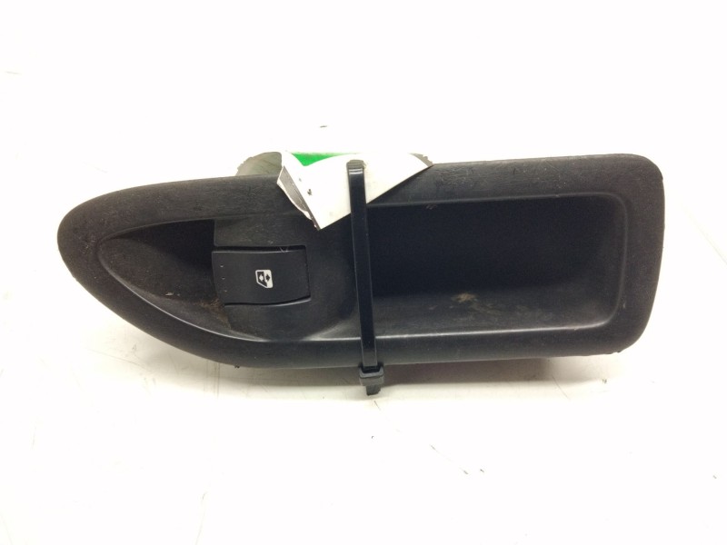 Recambio de mando elevalunas trasero derecho para renault laguna ii grandtour (kg0) dynamique referencia OEM IAM 8200016014  