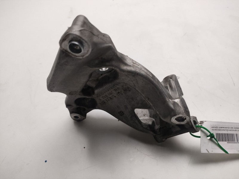Recambio de soporte compresor de aire acondicionado para volkswagen crafter kasten (sy) 2.0 tdi referencia OEM IAM  04L2600895 
