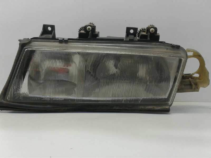 Recambio de faro izquierdo para lancia delta td hpe referencia OEM IAM   