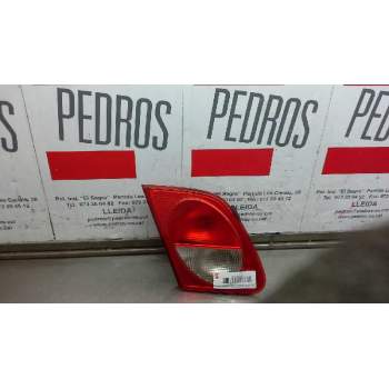 PILOTO TRASERO DERECHO PORTON A2108200964 11118