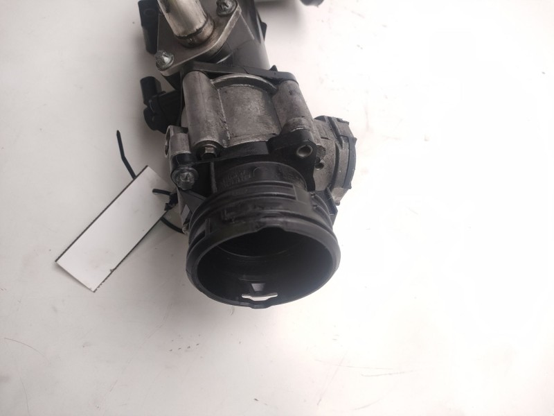 Recambio de cuerpo de mariposa para mercedes clase cls (w219) 3.0 cdi cat referencia OEM IAM   