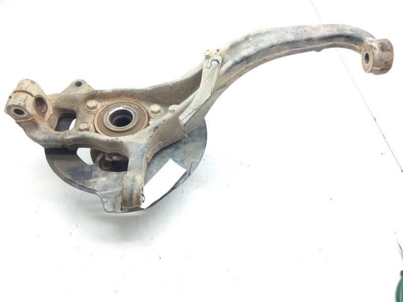 Recambio de mangueta delantera izquierda para nissan np300 pick-up (d23) acenta double cab 4x4 referencia OEM IAM   