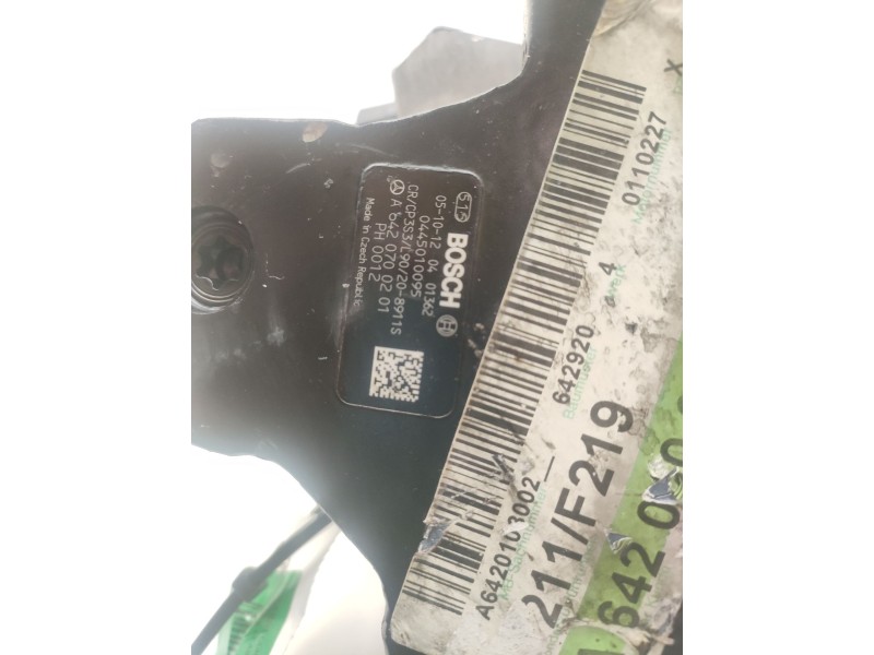 Recambio de bomba inyeccion para mercedes clase cls (w219) 3.0 cdi cat referencia OEM IAM  A6420700201 