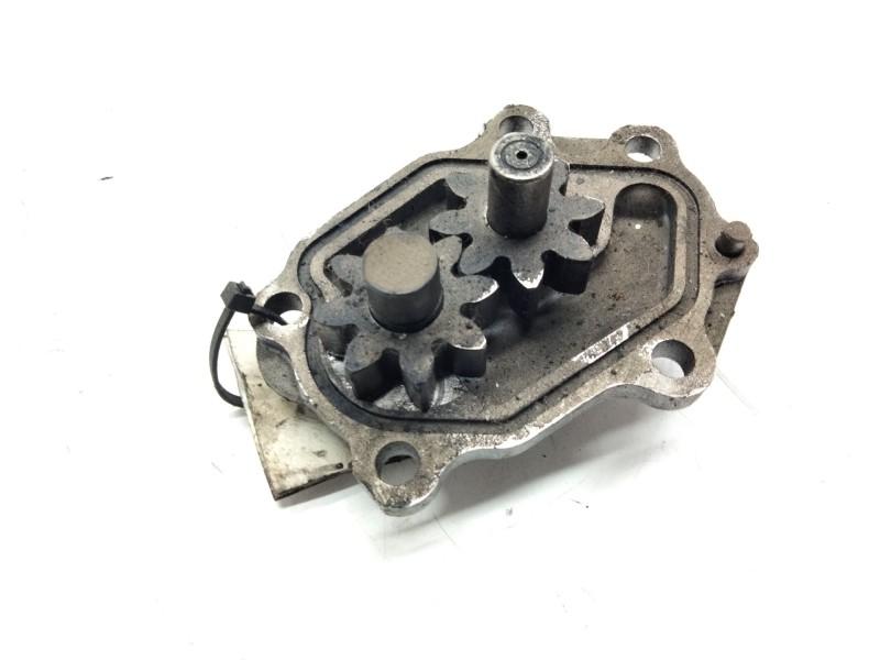 Recambio de bomba aceite para nissan trade 3.0 diesel referencia OEM IAM   