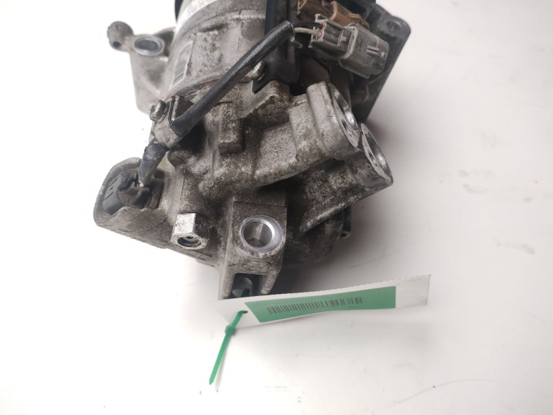 Recambio de compresor aire acondicionado para renault twingo iii 1.0 sce referencia OEM IAM   