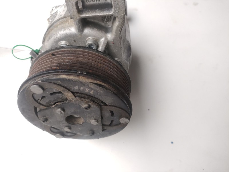 Recambio de compresor aire acondicionado para renault twingo iii limited referencia OEM IAM  8014320602 