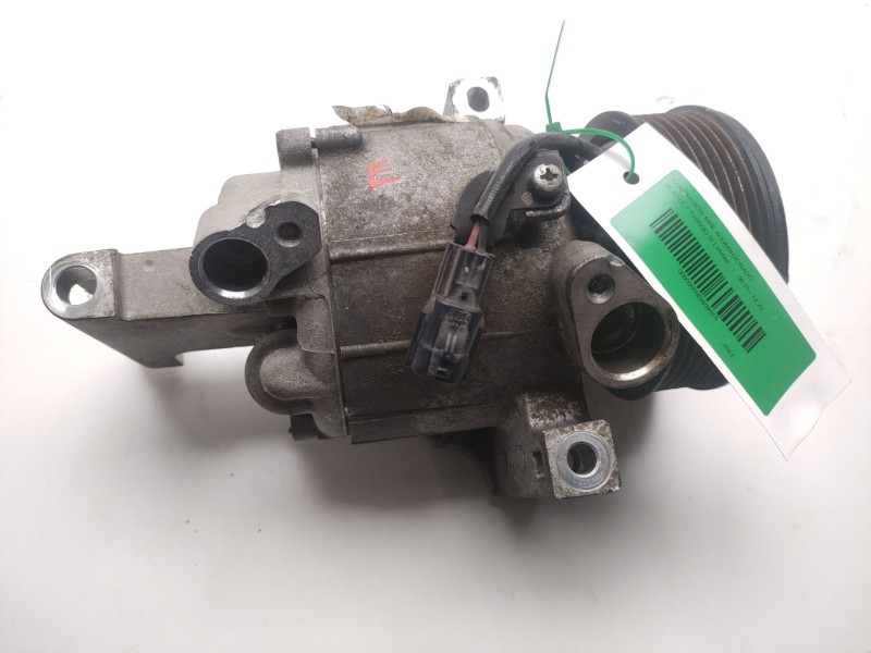Recambio de compresor aire acondicionado para renault twingo iii limited referencia OEM IAM  8014320602 