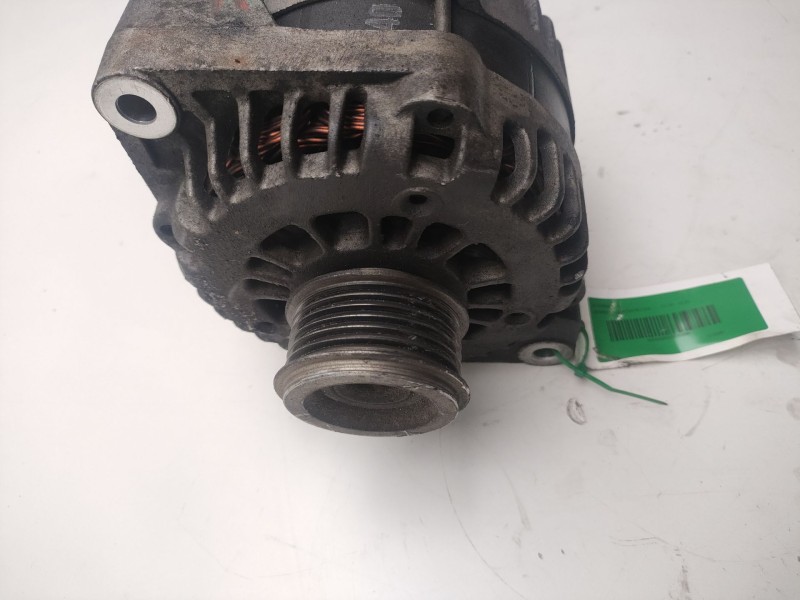 Recambio de alternador para ssangyong rodius line referencia OEM IAM  A6711540302 