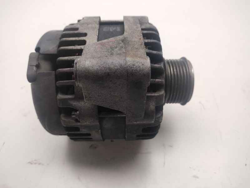 Recambio de alternador para ssangyong rodius line referencia OEM IAM  A6711540302 