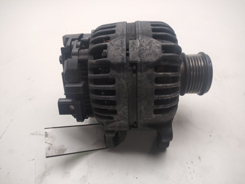 Recambio de alternador para mitsubishi outlander (cw0) challenge 4wd referencia OEM IAM  06F903023F 