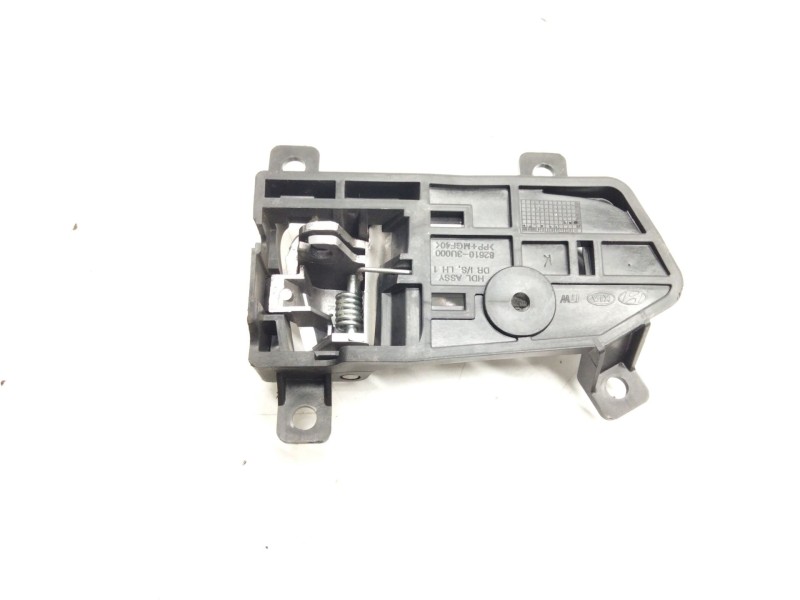 Recambio de maneta interior delantera izquierda para kia sportage 1.7 crdi cat referencia OEM IAM 826103U000  