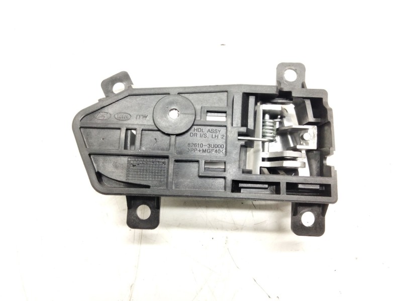 Recambio de maneta interior trasera izquierda para kia sportage 1.7 crdi cat referencia OEM IAM 826103U000  