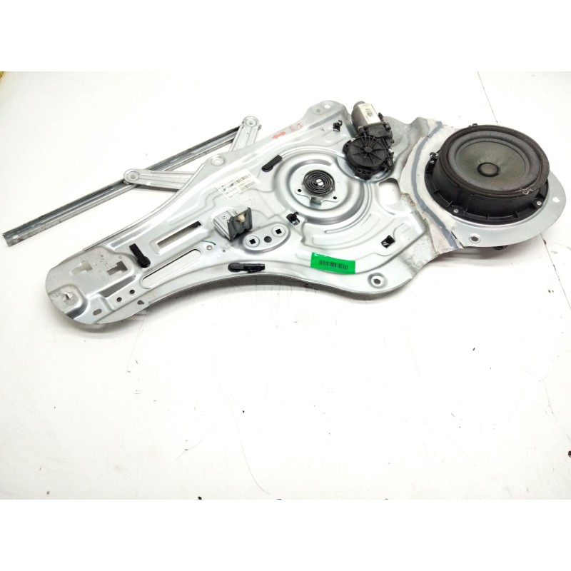Recambio de elevalunas delantero izquierdo para kia sportage 1.7 crdi cat referencia OEM IAM 824703U000  