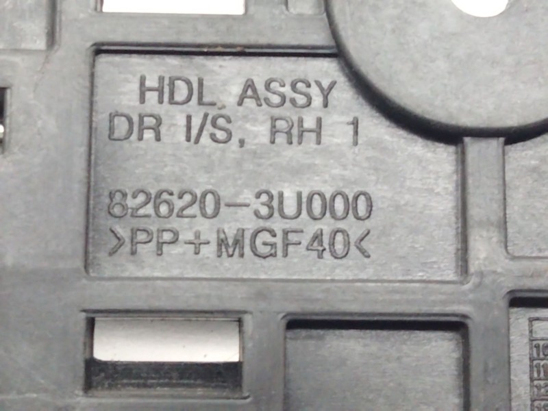 Recambio de maneta interior trasera derecha para kia sportage 1.7 crdi cat referencia OEM IAM 826203U000  