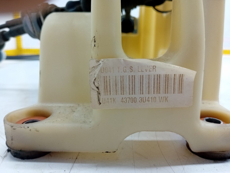 Recambio de palanca cambio para kia sportage 1.7 crdi cat referencia OEM IAM 437003U410WK  