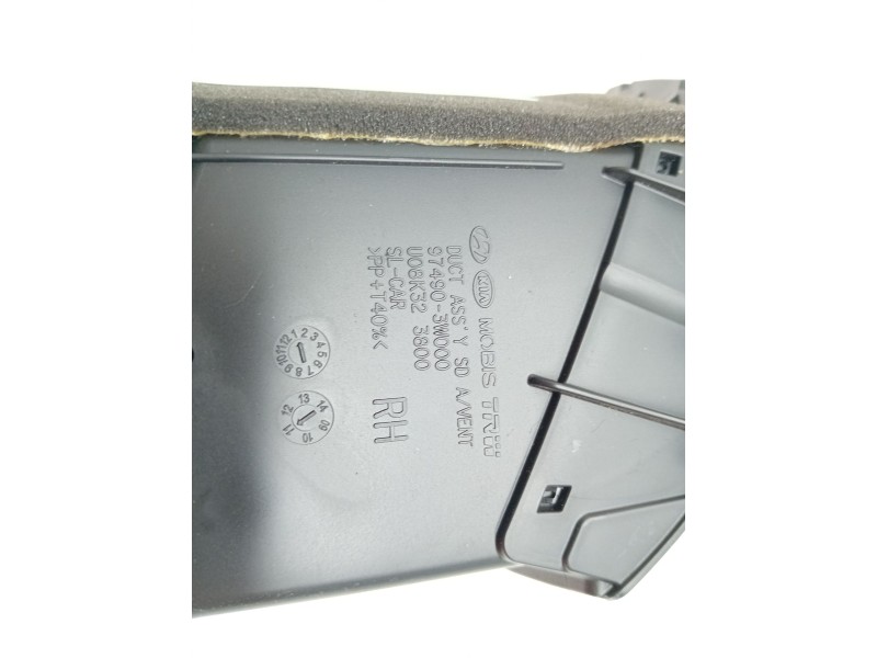 Recambio de aireador derecho para kia sportage 1.7 crdi cat referencia OEM IAM 974903W000  