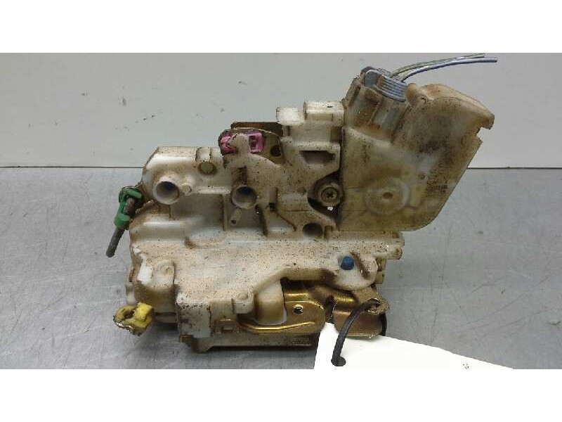 Recambio de cerradura puerta trasera derecha para nissan pick-up (d22) referencia OEM IAM   