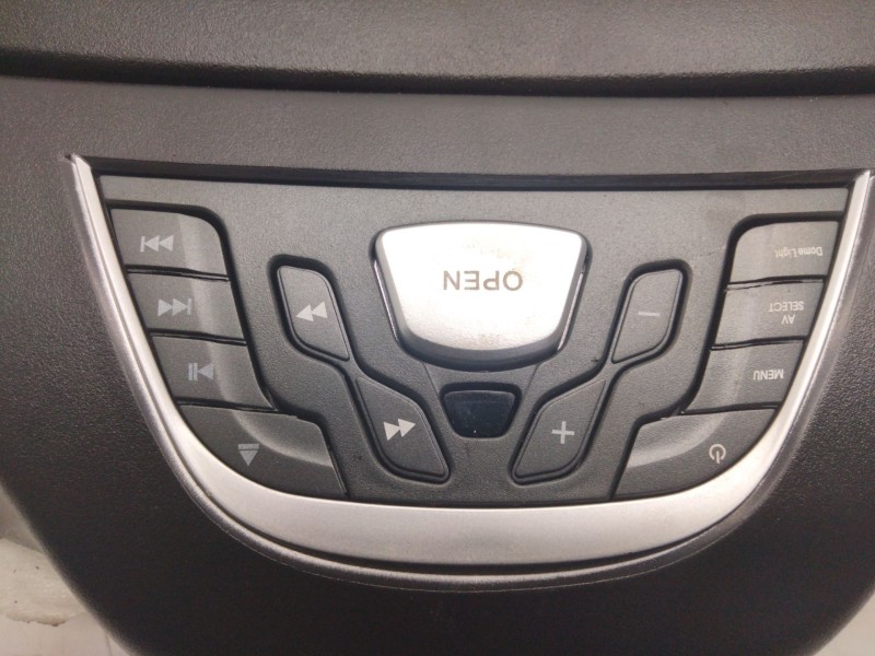 Recambio de sistema dvd para kia sportage 1.7 crdi cat referencia OEM IAM   