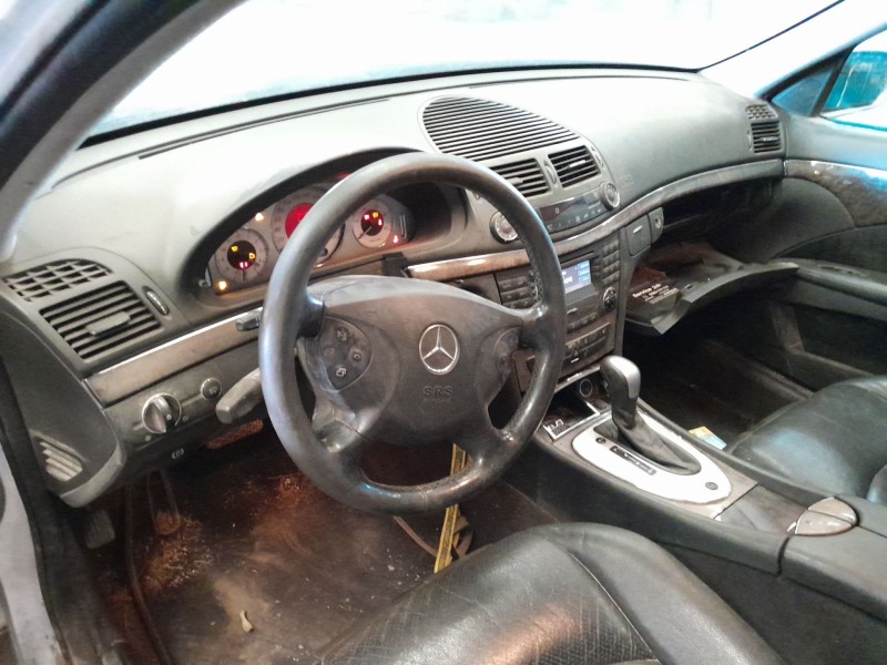 mercedes clase e (w211) berlina del año 2002