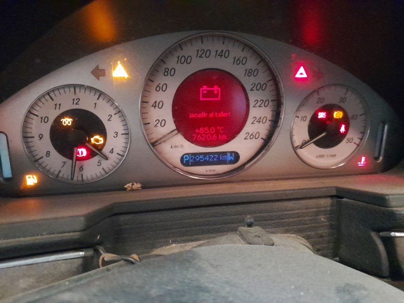 mercedes clase e (w211) berlina del año 2002