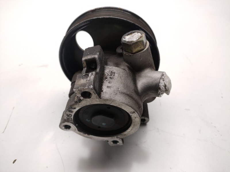 Recambio de bomba direccion para ssangyong rexton 270 xdi limited referencia OEM IAM  2515AC 