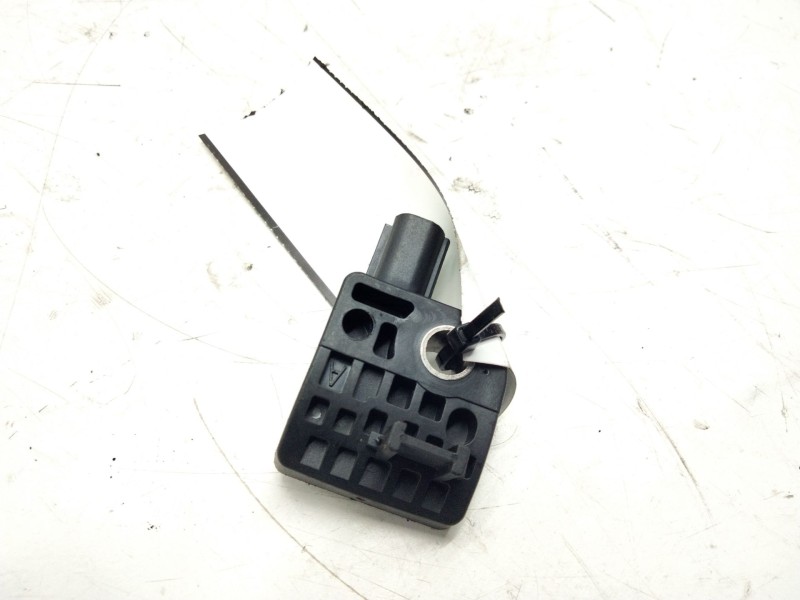 Recambio de sensor impacto airbag para kia sportage 1.7 crdi cat referencia OEM IAM 959202S000  