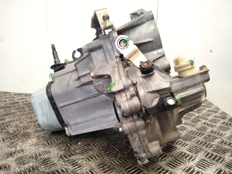 Recambio de caja cambios para peugeot 206 berlina referencia OEM IAM 20CF09  