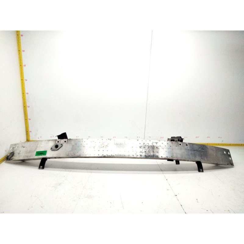 Recambio de refuerzo paragolpes delantero para mercedes clase c (w203) berlina 200 compressor (203.042) referencia OEM IAM A2036