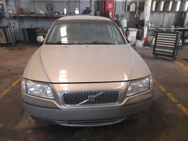 volvo s80 berlina del año 2003