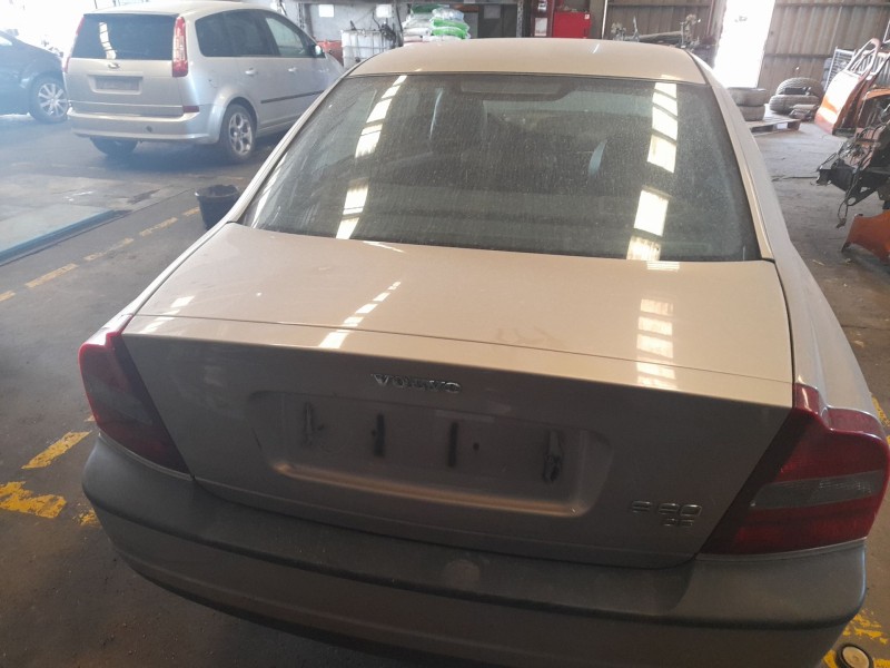 volvo s80 berlina del año 2003