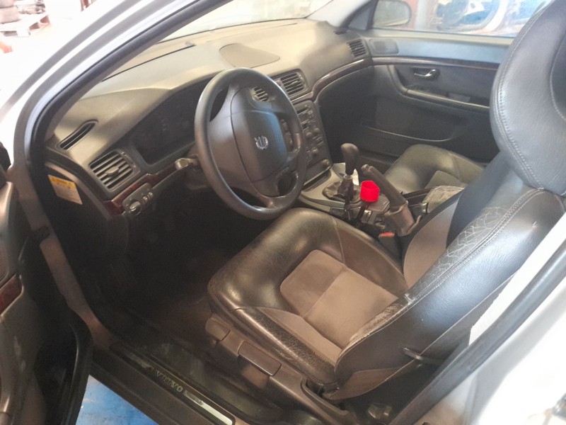 volvo s80 berlina del año 2003