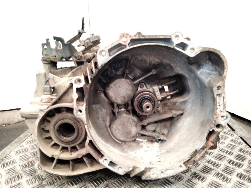 Recambio de caja cambios para kia carens (un) emotion referencia OEM IAM M5GF2  