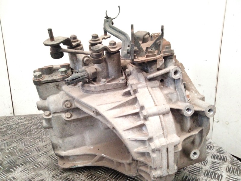 Recambio de caja cambios para kia carens (un) emotion referencia OEM IAM M5GF2  