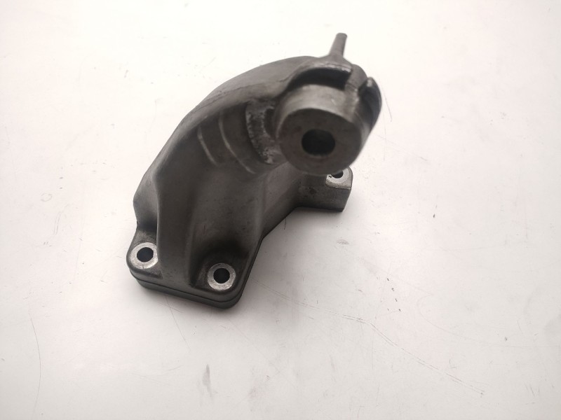 Recambio de soporte motor derecho inferior para mercedes clase cls (w219) 3.0 cdi cat referencia OEM IAM A6422230004  