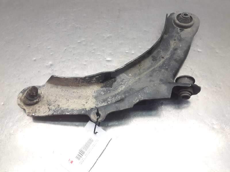 Recambio de brazo suspension inferior delantero derecho para renault scenic ii confort expression referencia OEM IAM   