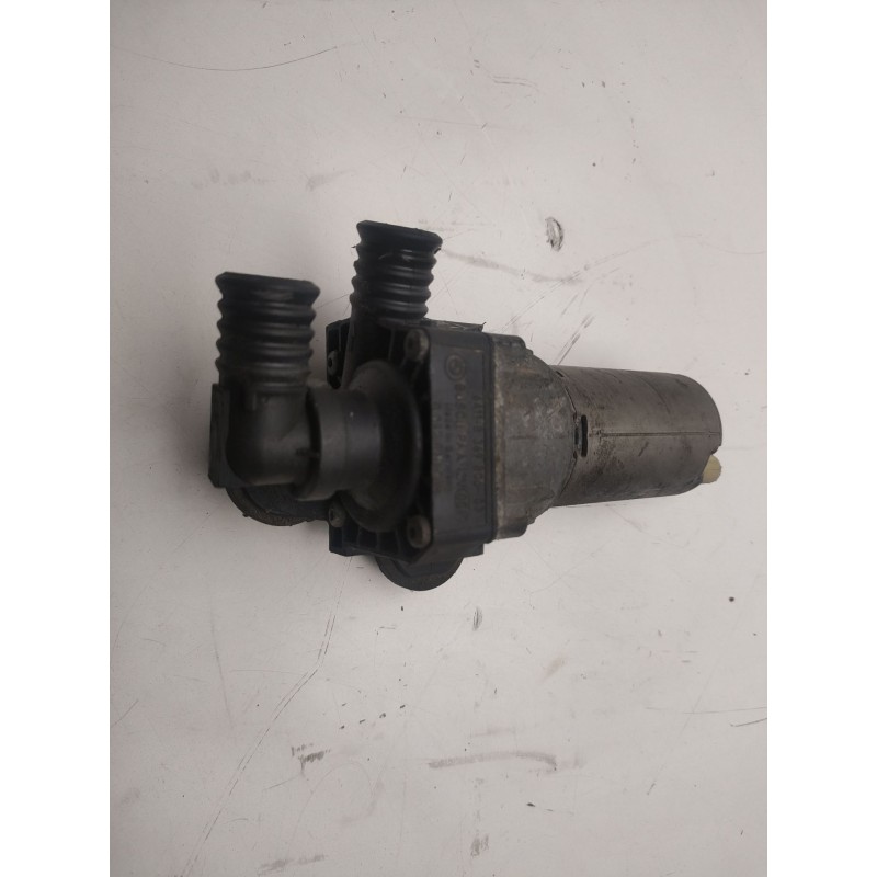 Recambio de bomba agua para bmw serie 3 berlina (e90) 2.0 16v diesel cat referencia OEM IAM 0392020068  
