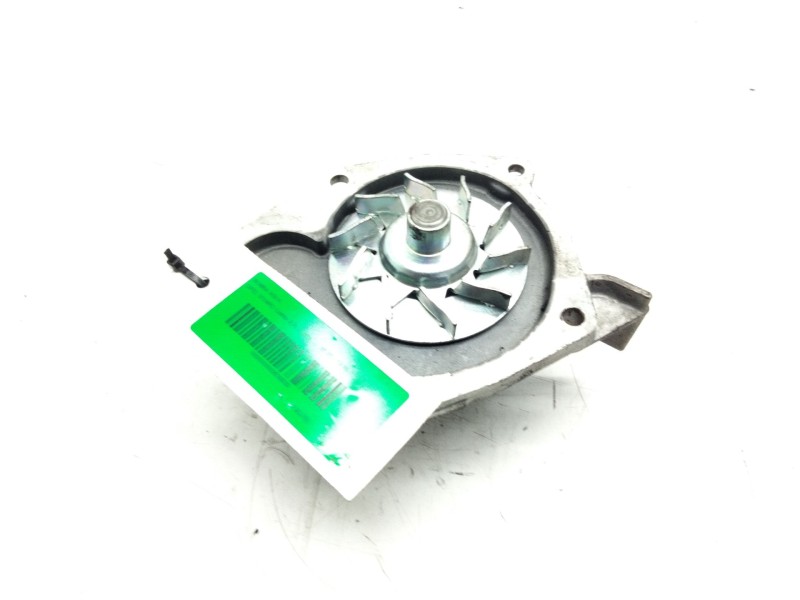 Recambio de bomba agua para opel vivaro combi 2.7t corto referencia OEM IAM   