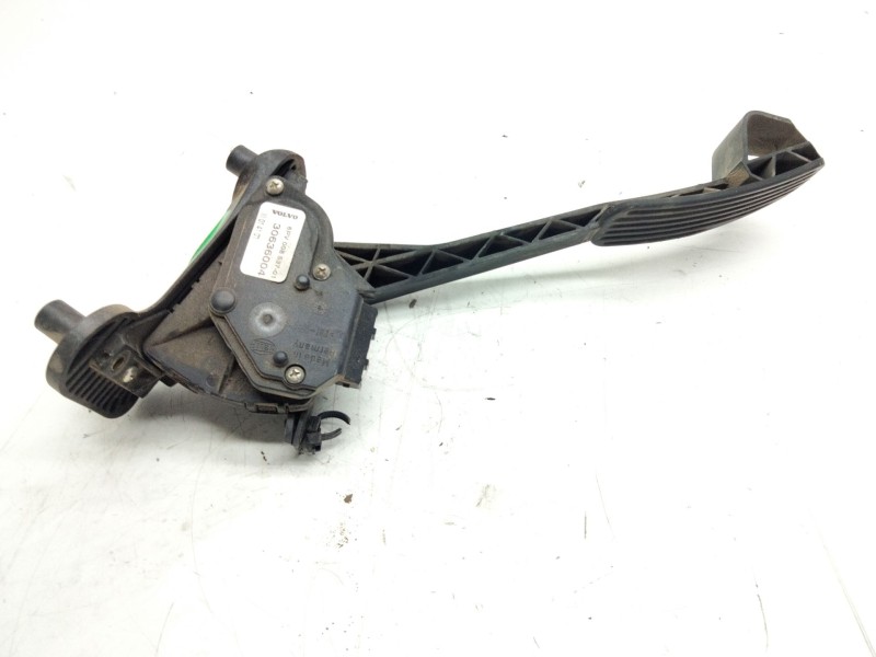 Recambio de pedal acelerador para volvo s80 berlina 2.4 diesel cat referencia OEM IAM 30636004  