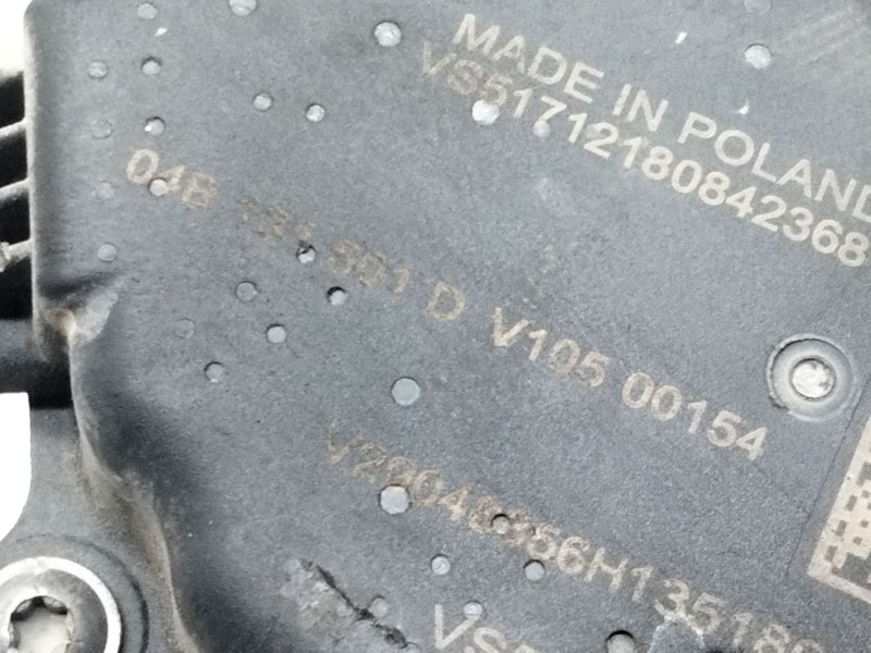 Recambio de valvula egr para volkswagen polo (6r1) referencia OEM IAM 04B131501D  