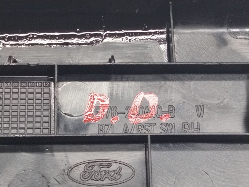 Recambio de mando elevalunas delantero derecho para ford tourneo courier (c4a) ambiente referencia OEM IAM ET76240A40B  