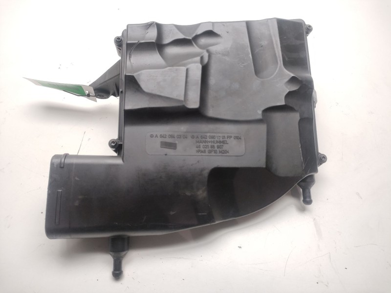 Recambio de caja filtro de aire para mercedes clase cls (w219) 3.0 cdi cat referencia OEM IAM A6420940304  