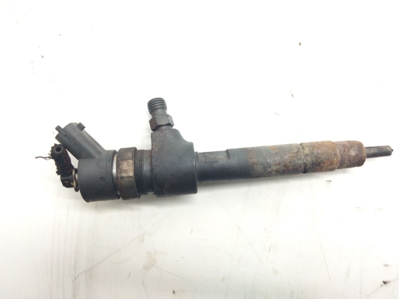 Recambio de inyector para opel vectra c berlina 1.9 cdti referencia OEM IAM 044510276  